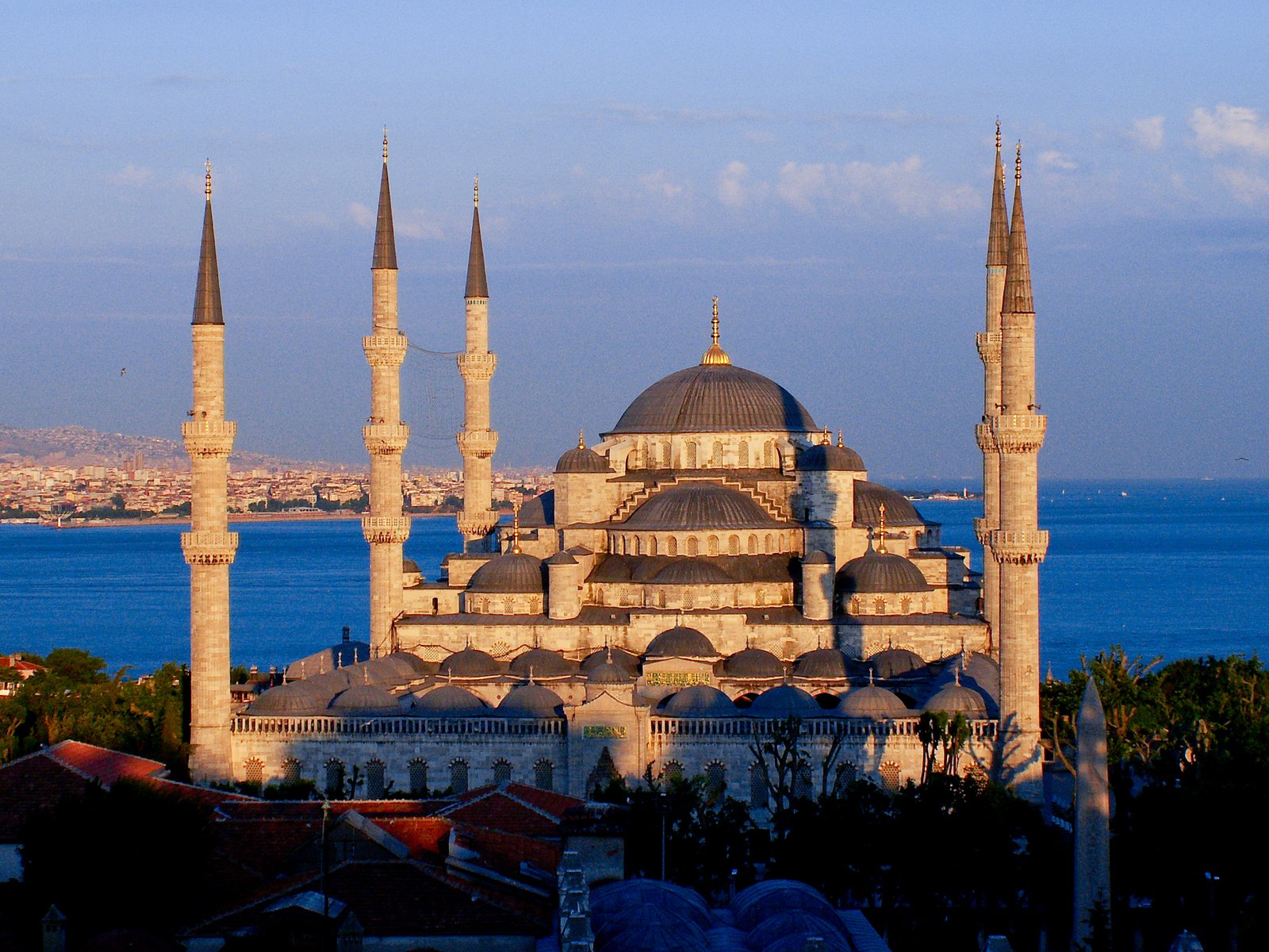 The Blue Mosque in Istanbul in evening light